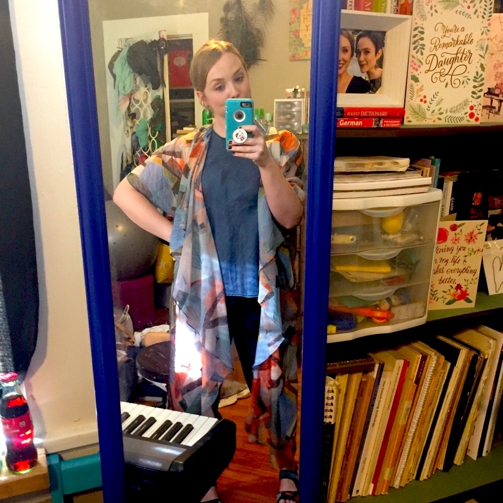 Geometric Cardigan 💁🏼♀️ - Picture 3 of 8